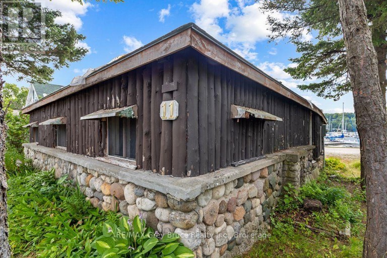 11 MCNEIL STREET, Northern Bruce Peninsula, Ontario, N0H1W0