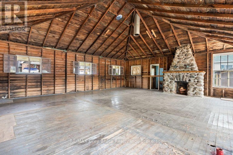 11 MCNEIL STREET, Northern Bruce Peninsula, Ontario, N0H1W0