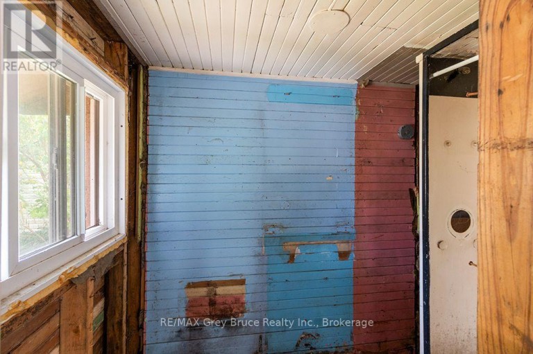 11 MCNEIL STREET, Northern Bruce Peninsula, Ontario, N0H1W0