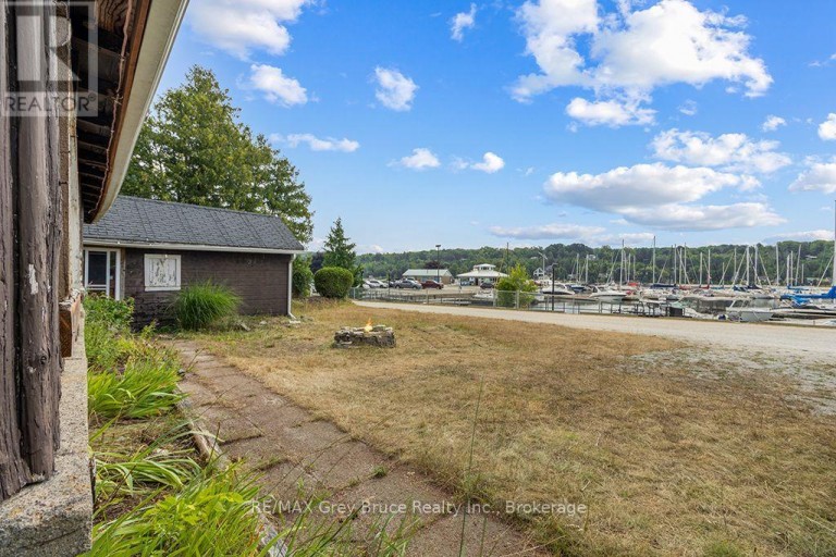 11 MCNEIL STREET, Northern Bruce Peninsula, Ontario, N0H1W0