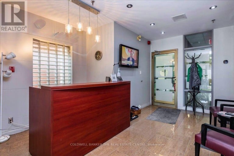 200 - 50 DUNLOP STREET E, Barrie (City Centre), Ontario, L4M6J9