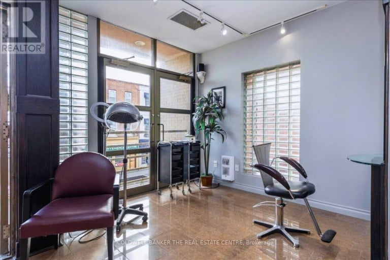 200 - 50 DUNLOP STREET E, Barrie (City Centre), Ontario, L4M6J9