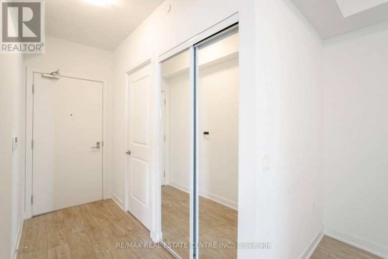 802 - 4677 GLEN ERIN DRIVE, Mississauga (Central Erin Mills), Ontario, L5M2E3