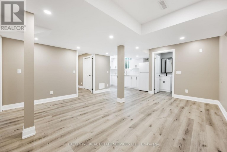 61 TRURO CIRCLE N, Brampton (Northwest Brampton), Ontario, L7A4E6