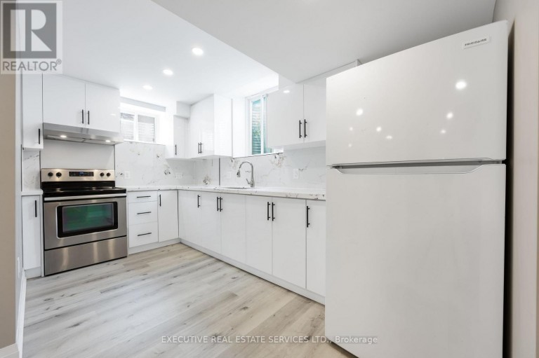 61 TRURO CIRCLE N, Brampton (Northwest Brampton), Ontario, L7A4E6