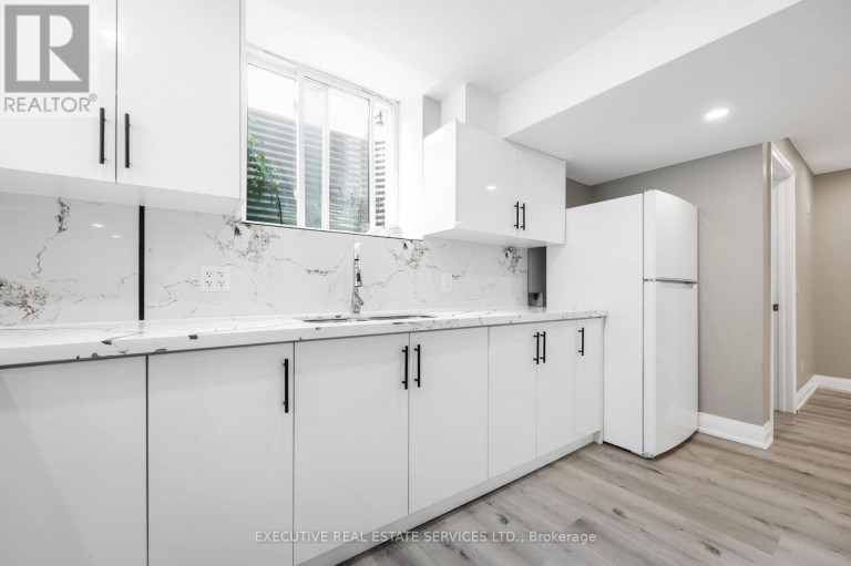 61 TRURO CIRCLE N, Brampton (Northwest Brampton), Ontario, L7A4E6