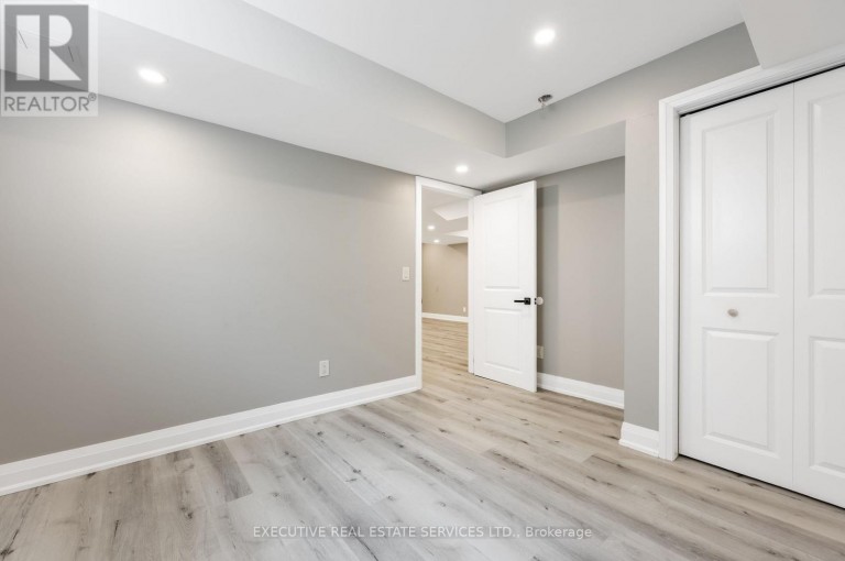 61 TRURO CIRCLE N, Brampton (Northwest Brampton), Ontario, L7A4E6