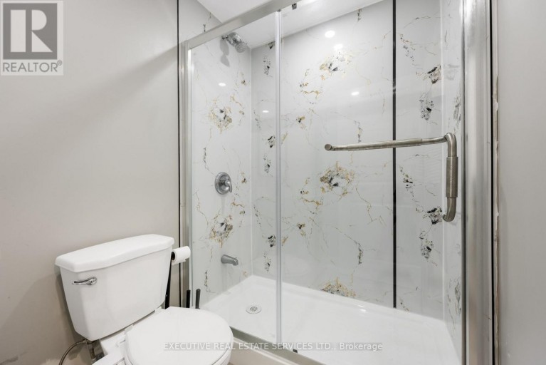 61 TRURO CIRCLE N, Brampton (Northwest Brampton), Ontario, L7A4E6