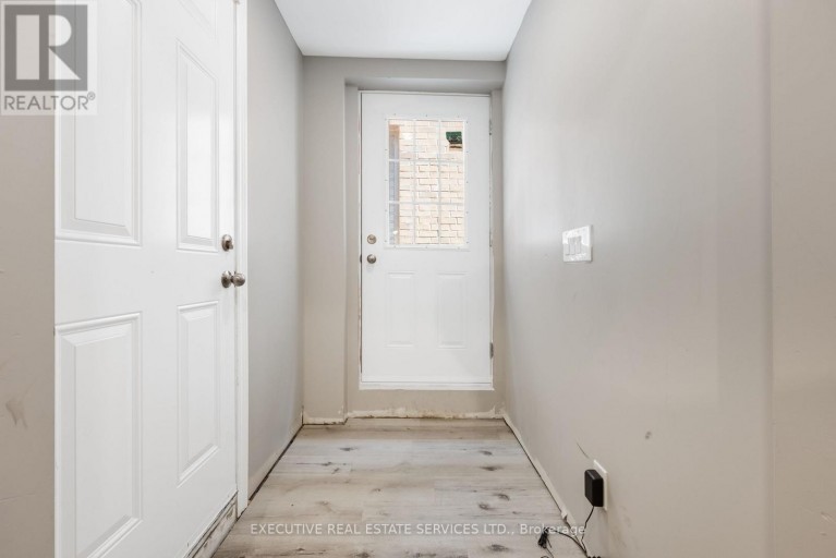 61 TRURO CIRCLE N, Brampton (Northwest Brampton), Ontario, L7A4E6