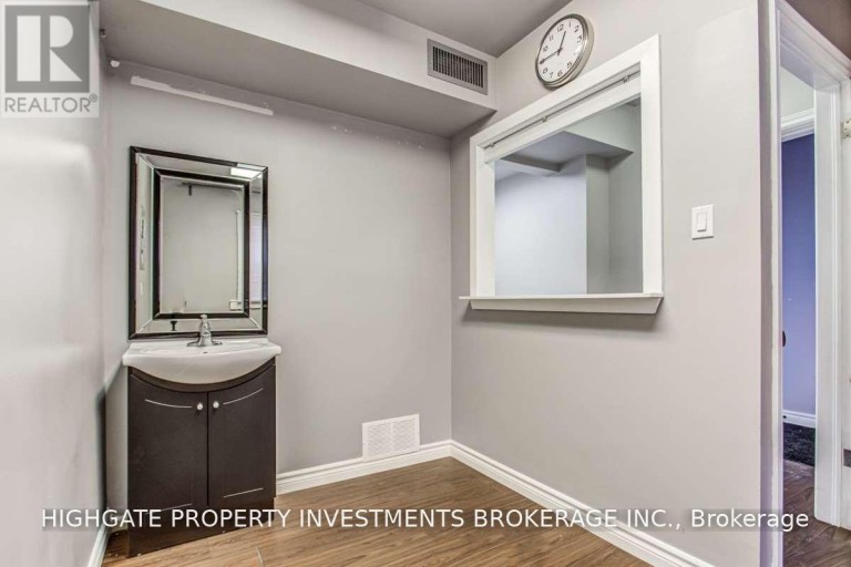 C - 3189 YONGE STREET, Toronto (Lawrence Park North), Ontario, M4N2K9