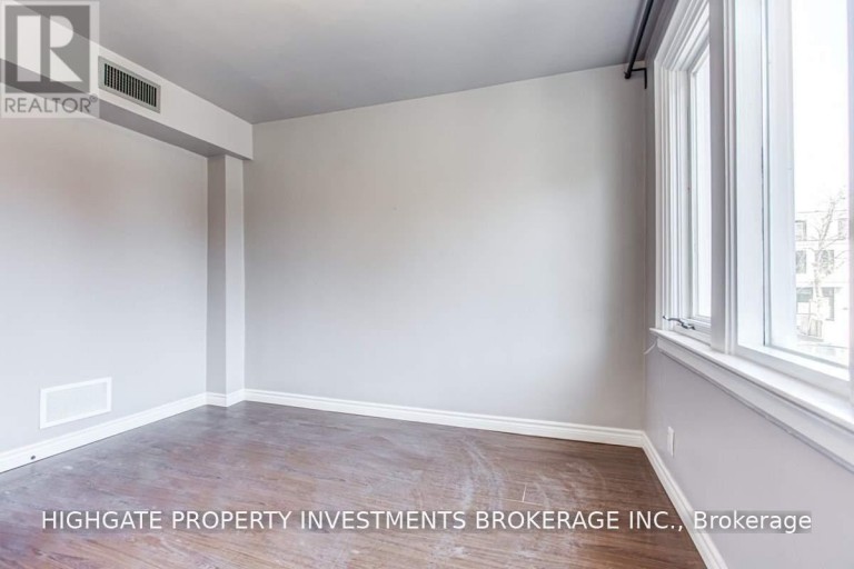 C - 3189 YONGE STREET, Toronto (Lawrence Park North), Ontario, M4N2K9