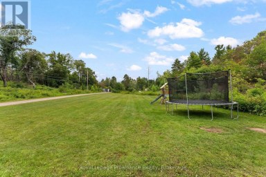 41948A COMBERMERE ROAD Madawaska Valley Ontario photo 34