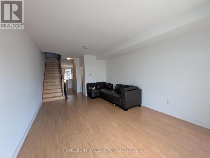 1553 MIDLAND AVENUE, Toronto (Bendale), Ontario, M1P0G3