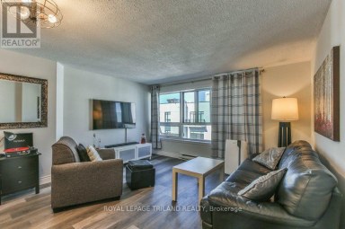 1005 - 95 BASE LINE ROAD W London South (South E) Ontario photo 10