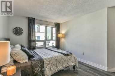 1005 - 95 BASE LINE ROAD W London South (South E) Ontario photo 20