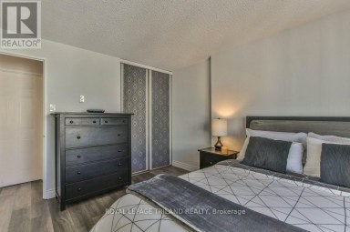 1005 - 95 BASE LINE ROAD W London South (South E) Ontario photo 21
