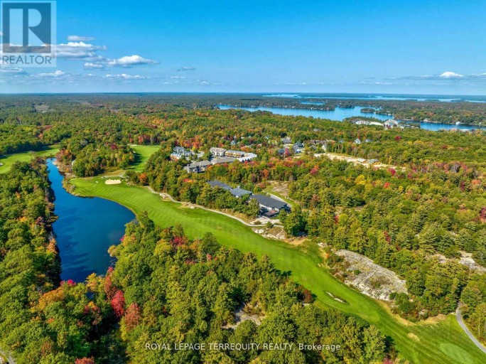 405 - 120 CARRICK TRAIL, Gravenhurst (Muskoka (S)), Ontario, P1P0A6