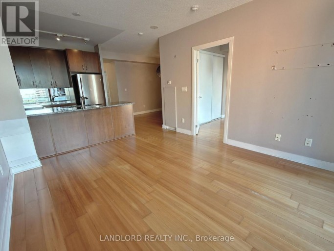 701 - 18 YORKVILLE AVENUE, Toronto (Rosedale-Moore Park), Ontario, M4W3Y8