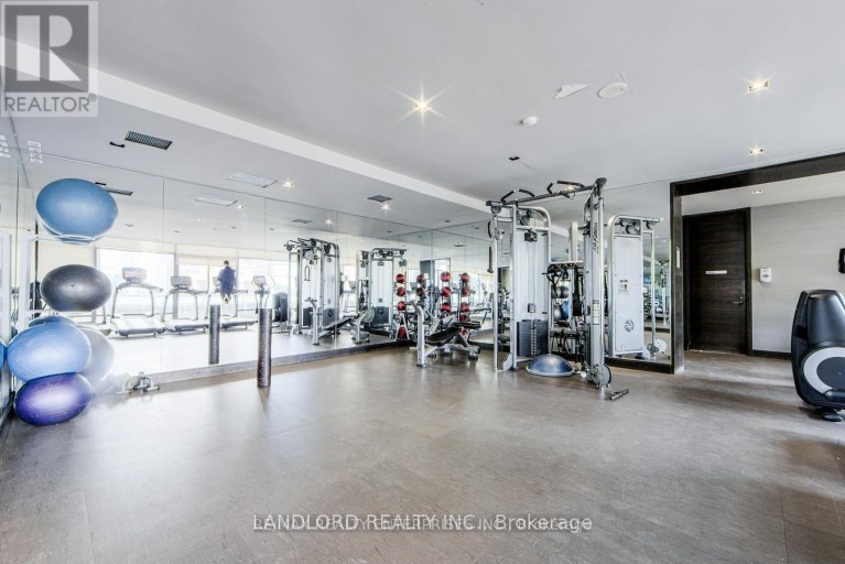 701 - 18 YORKVILLE AVENUE, Toronto (Rosedale-Moore Park), Ontario, M4W3Y8