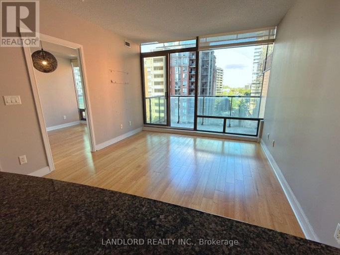 701 - 18 YORKVILLE AVENUE, Toronto (Rosedale-Moore Park), Ontario, M4W3Y8
