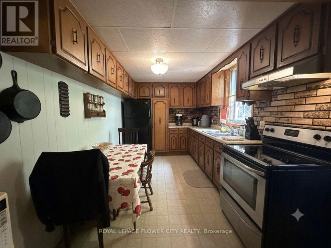 422 MCCLUNG ROAD, Haldimand, Ontario, N3W1T9