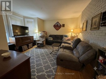 422 MCCLUNG ROAD Haldimand Ontario photo 9