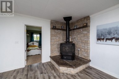 1519 WEST ROAD Northern Bruce Peninsula Ontario photo 9