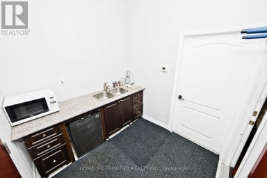109 - 19 WOODBINE DOWNS BOULEVARD Toronto (West Humber-Clairville) Ontario photo 12