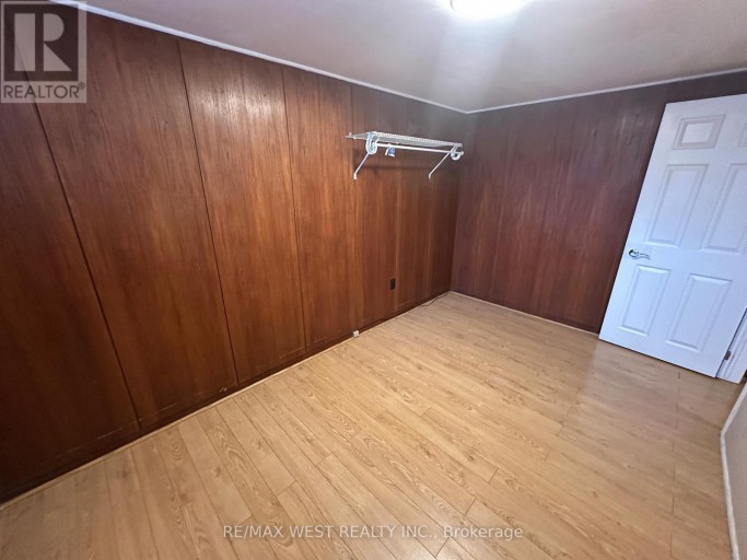 LOWER - 28 SNIDER AVENUE, Toronto (Briar Hill-Belgravia), Ontario, M6E4R9