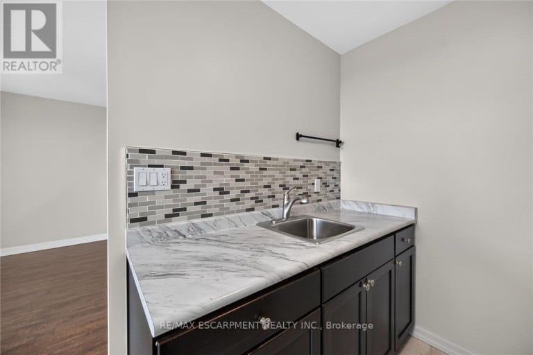 1004 - 141 CATHARINE STREET S, Hamilton (Corktown), Ontario, L8N2J7