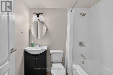 1004 - 141 CATHARINE STREET S Hamilton (Corktown) Ontario photo 18