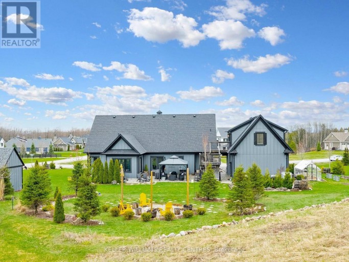 2 THOROUGHBRED DRIVE, Oro-Medonte, Ontario, L0K1E0