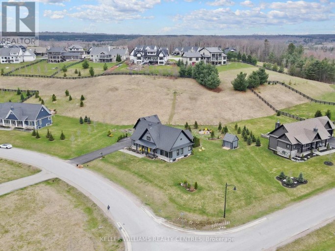 2 THOROUGHBRED DRIVE, Oro-Medonte, Ontario, L0K1E0