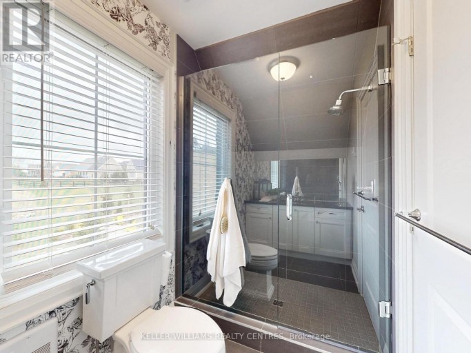 2 THOROUGHBRED DRIVE, Oro-Medonte, Ontario, L0K1E0