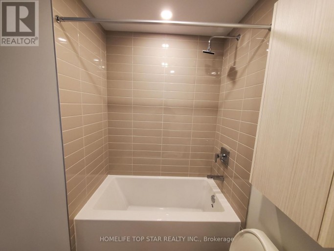 620 - 430 SQUARE ONE DRIVE, Mississauga (City Centre), Ontario, L5B3Y1