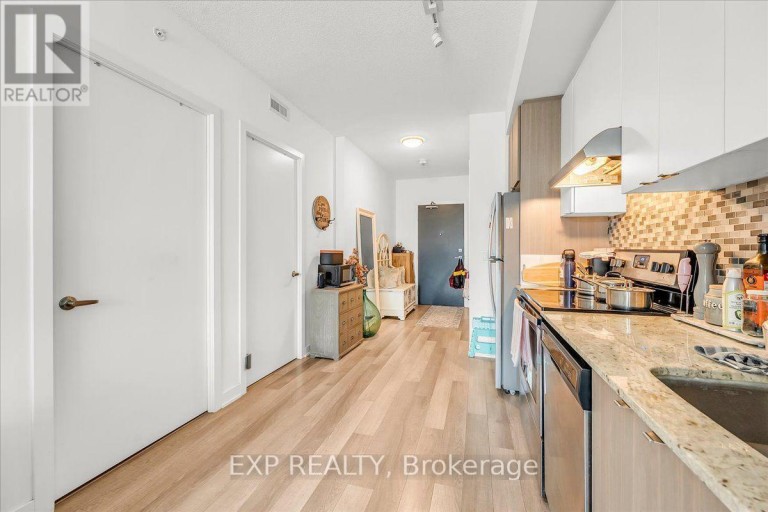 B318 - 5240 DUNDAS STREET, Burlington (Orchard), Ontario, L7L0J6