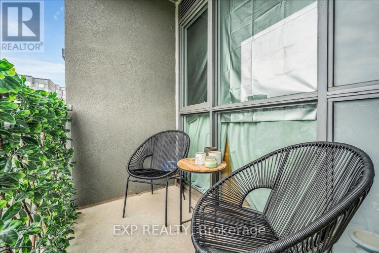 B318 - 5240 DUNDAS STREET, Burlington (Orchard), Ontario, L7L0J6