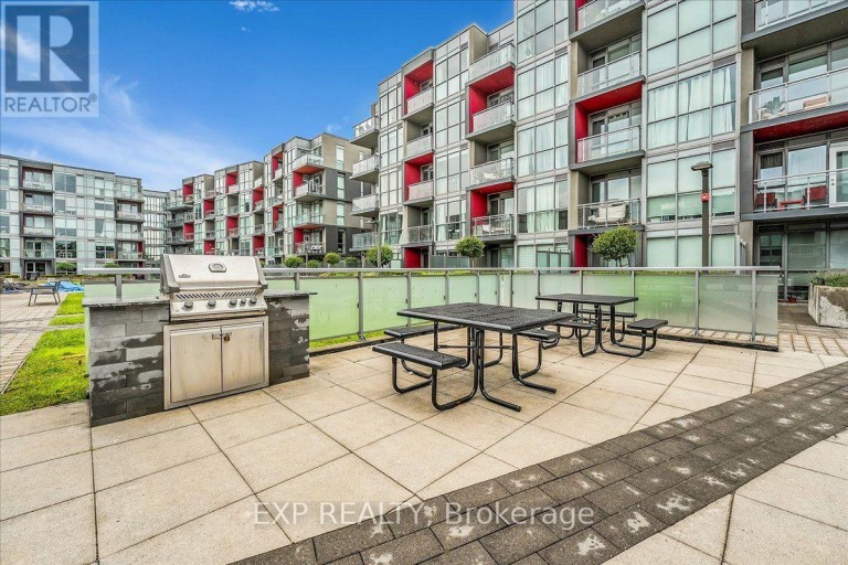 B318 - 5240 DUNDAS STREET, Burlington (Orchard), Ontario, L7L0J6