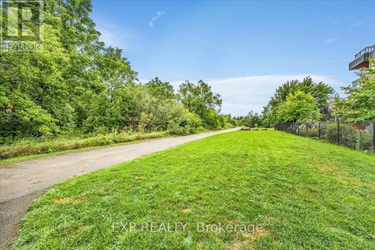 B318 - 5240 DUNDAS STREET, Burlington (Orchard), Ontario, L7L0J6