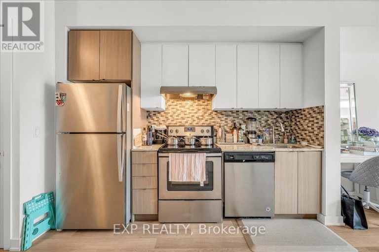 B318 - 5240 DUNDAS STREET, Burlington (Orchard), Ontario, L7L0J6