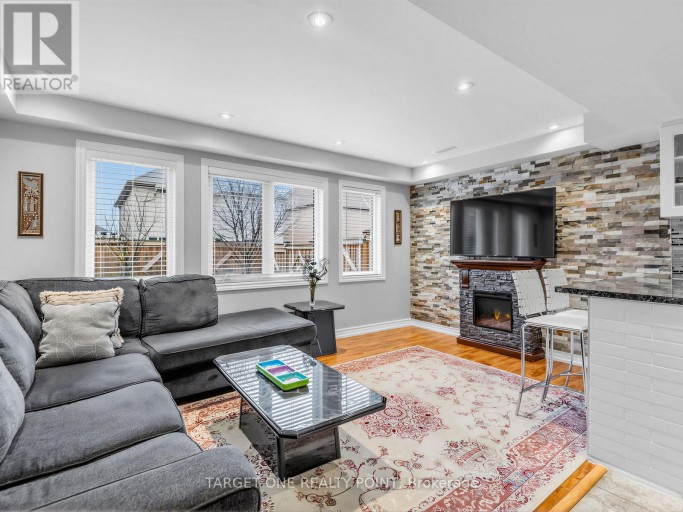 39 RIDING MOUNTAIN DRIVE, Richmond Hill (Jefferson), Ontario, L4E0V4