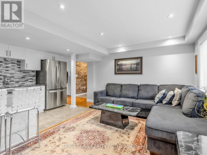 39 RIDING MOUNTAIN DRIVE, Richmond Hill (Jefferson), Ontario, L4E0V4