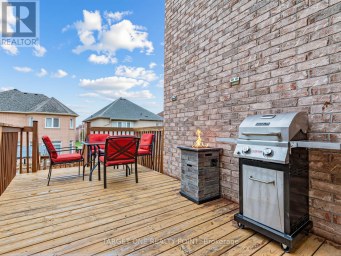 39 RIDING MOUNTAIN DRIVE Richmond Hill (Jefferson) Ontario photo 49