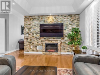 39 RIDING MOUNTAIN DRIVE Richmond Hill (Jefferson) Ontario photo 7
