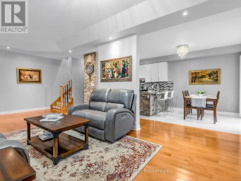 39 RIDING MOUNTAIN DRIVE Richmond Hill (Jefferson) Ontario photo 9