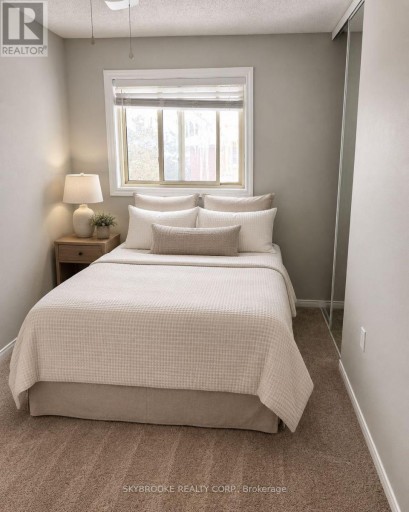 7 - 48 LOGGERS RUN, Barrie (Ardagh), Ontario, L4N6W5