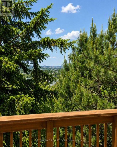 7 - 48 LOGGERS RUN, Barrie (Ardagh), Ontario, L4N6W5