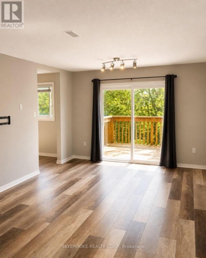 7 - 48 LOGGERS RUN, Barrie (Ardagh), Ontario, L4N6W5