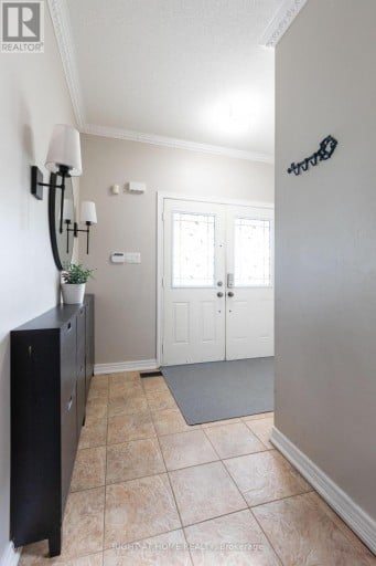 182 MAURIER BOULEVARD, Vaughan (Patterson), Ontario, L6A0V2