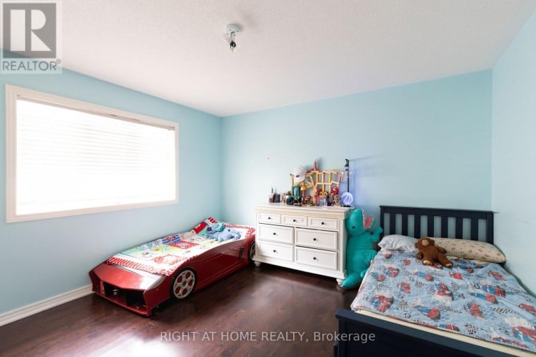 182 MAURIER BOULEVARD, Vaughan (Patterson), Ontario, L6A0V2